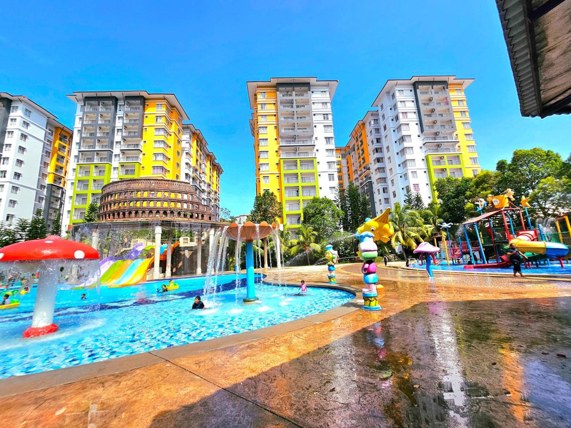 By Lg & Water Park Apartment *